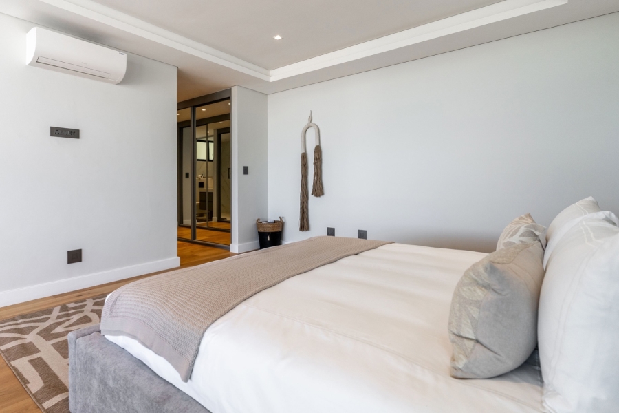 To Let 4 Bedroom Property for Rent in Camps Bay Western Cape